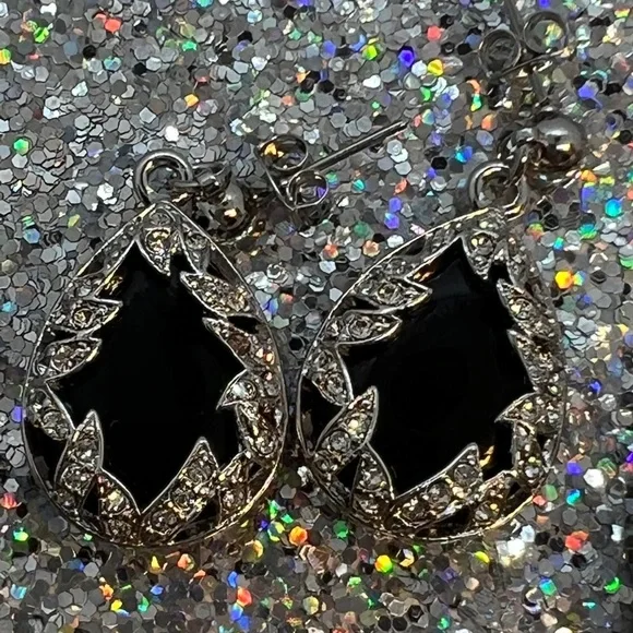 Silver-Tone Teardrop Obsidian Stone Encased Crystal Pendant & Matching Earrings - Picture 5 of 9